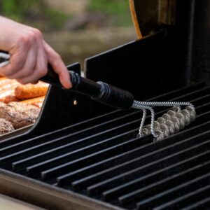 The Stainless Steel Grate Valley Grill Brush